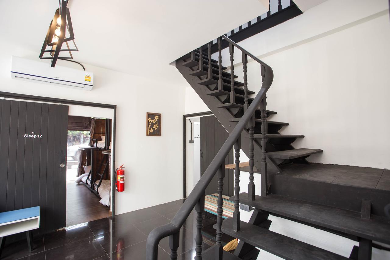 Sleep With You - Hatch Co-Living And Co-Working Space Chiang Mai Esterno foto
